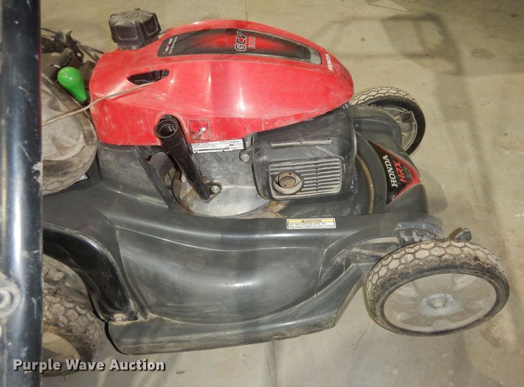 image for item JR9001 Lawn and garden equipment