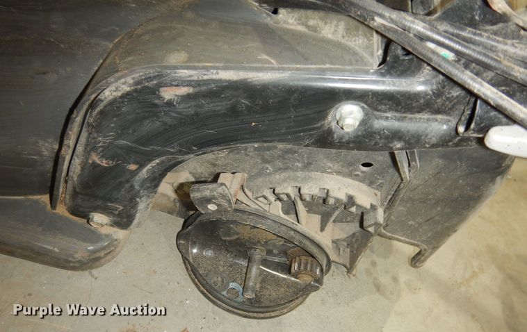 image for item JR9001 Lawn and garden equipment