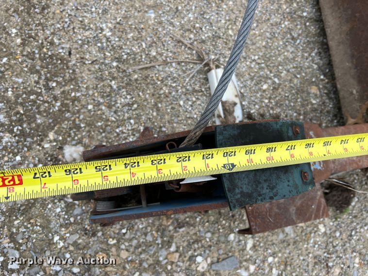 image for item JU9695 Rotary SM121  automotive lift