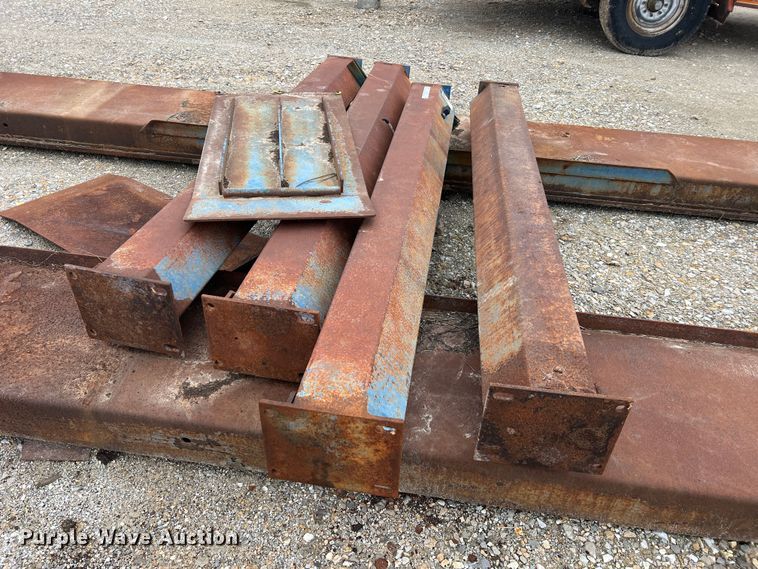 image for item JU9695 Rotary SM121  automotive lift