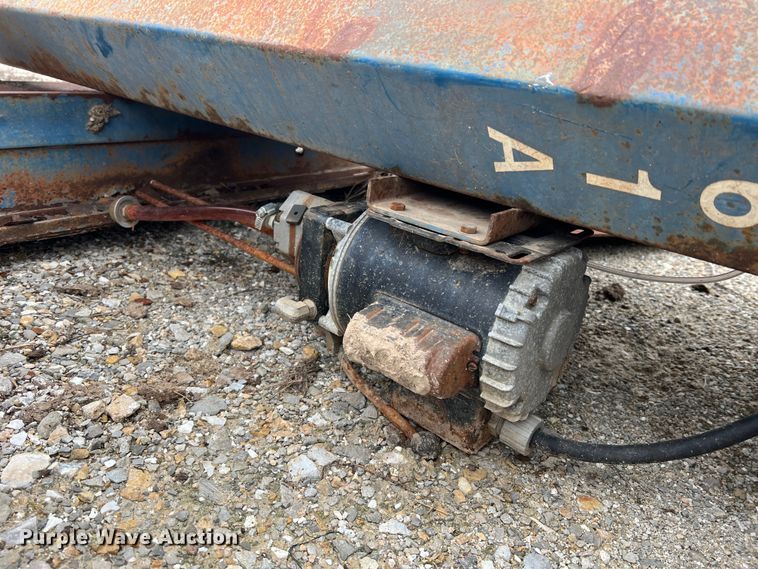 image for item JU9695 Rotary SM121  automotive lift