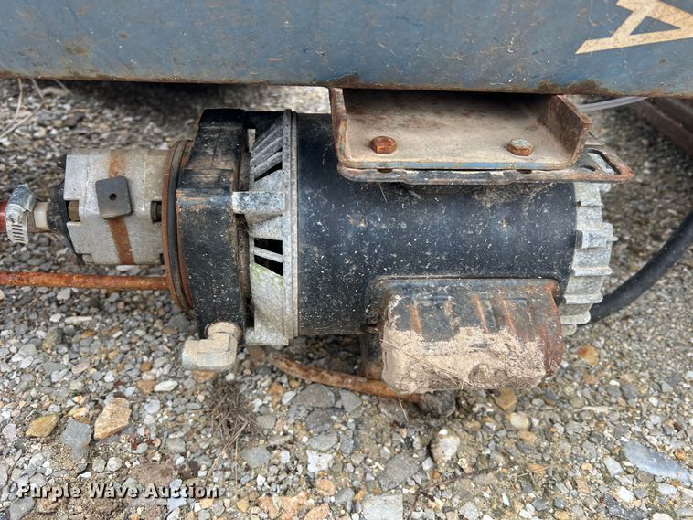 image for item JU9695 Rotary SM121  automotive lift