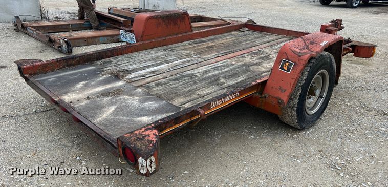 image for item JU9696 1989 Ditch Witch S5A  tilt deck equipment trailer