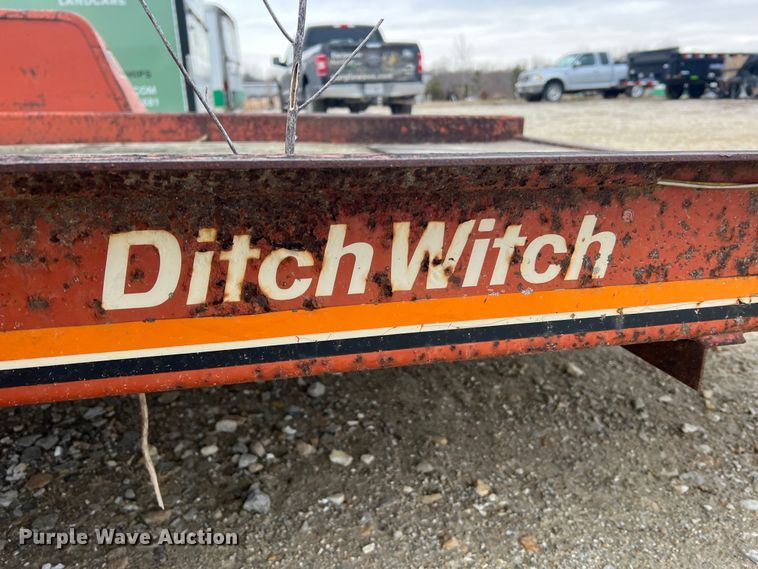 image for item JU9696 1989 Ditch Witch S5A  tilt deck equipment trailer