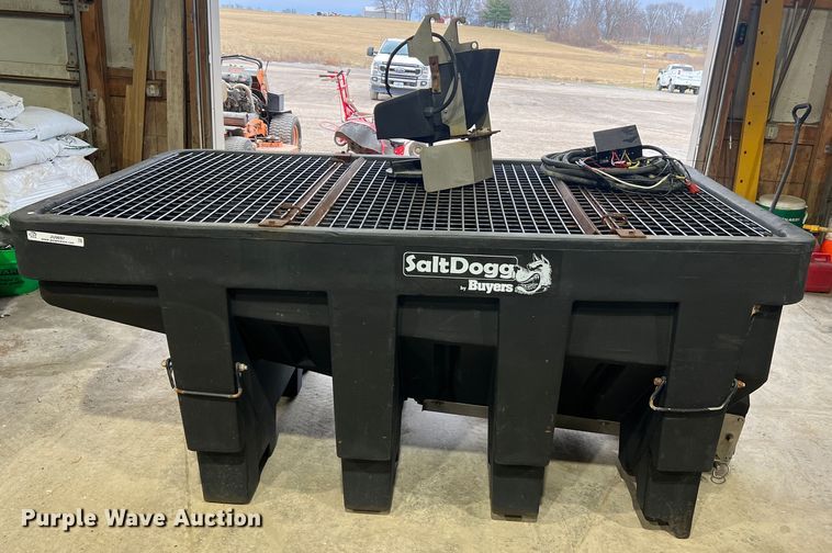 image for item JU9697 Buyers Salt Dogg SHPE 1500 Series  spreader