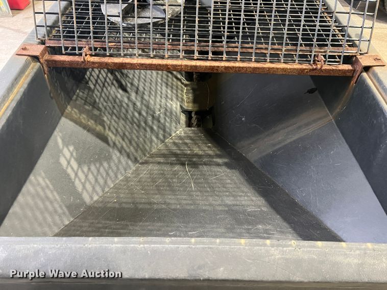 image for item JU9697 Buyers Salt Dogg SHPE 1500 Series  spreader