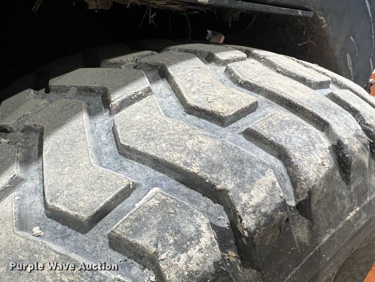 image for item JU9706 Scag V-Ride 2  ZTR lawn mower