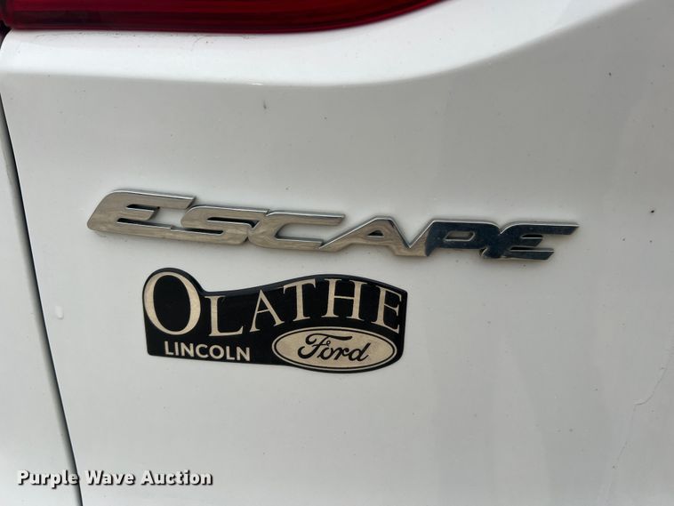 image for item JU9756 2014 Ford Escape S  SUV