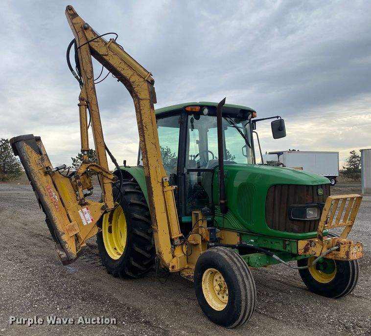 image for item JW9214 2003 John Deere 6415 tractor