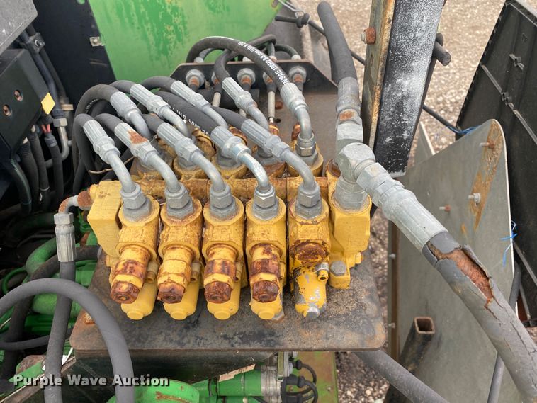 image for item JW9214 2003 John Deere 6415 tractor