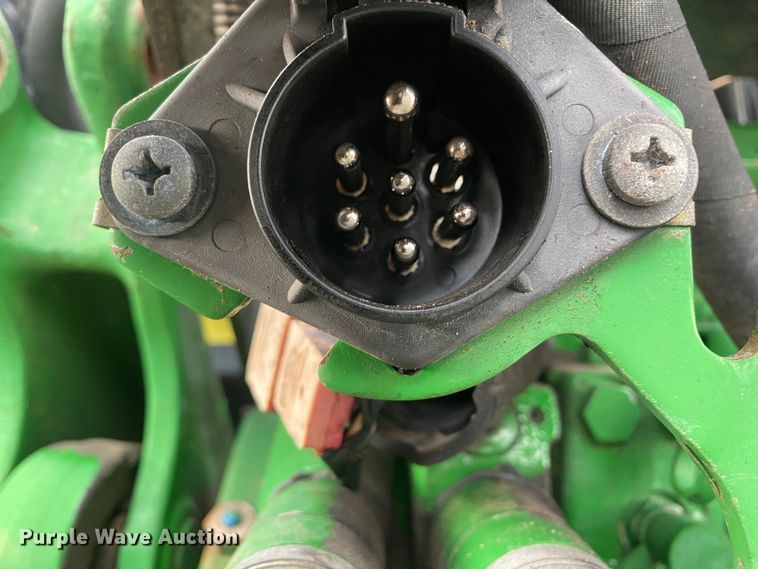 image for item JW9214 2003 John Deere 6415 tractor