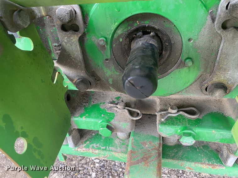 image for item JW9214 2003 John Deere 6415 tractor