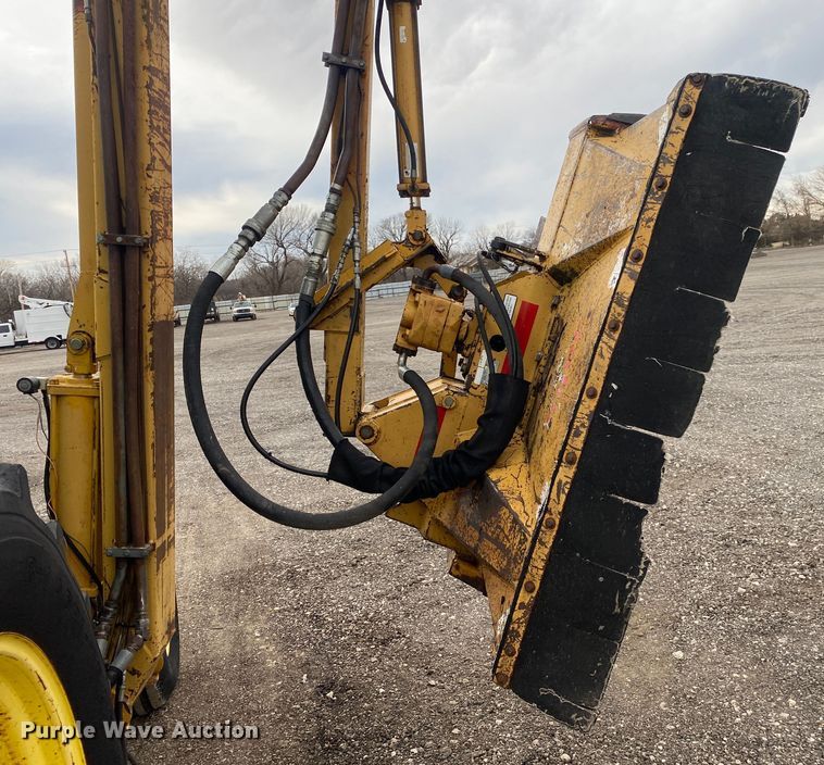 image for item JW9214 2003 John Deere 6415 tractor