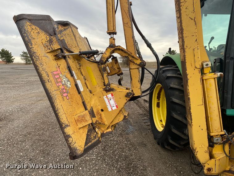 image for item JW9214 2003 John Deere 6415 tractor