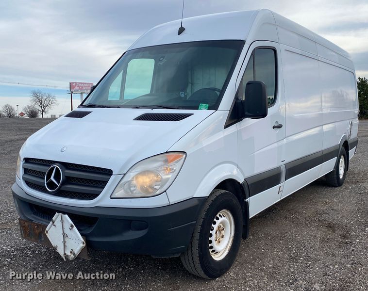 image for item JW9220 2011 Mercedes Benz Sprinter 2500  van