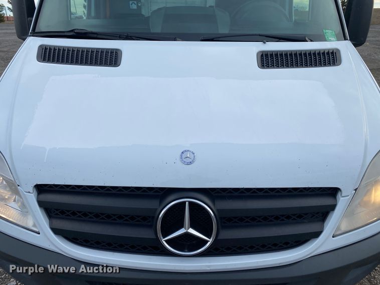 image for item JW9220 2011 Mercedes Benz Sprinter 2500  van