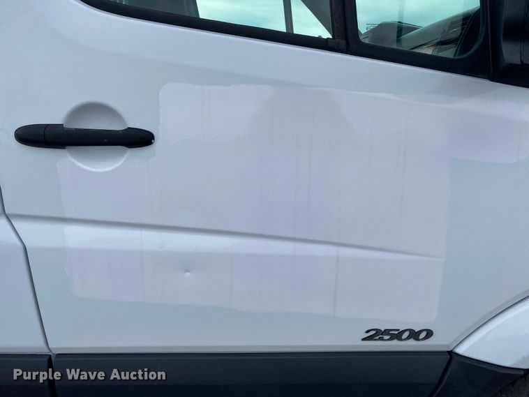 image for item JW9220 2011 Mercedes Benz Sprinter 2500  van