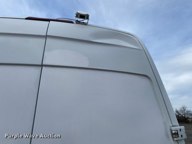 image for item JW9220 2011 Mercedes Benz Sprinter 2500  van