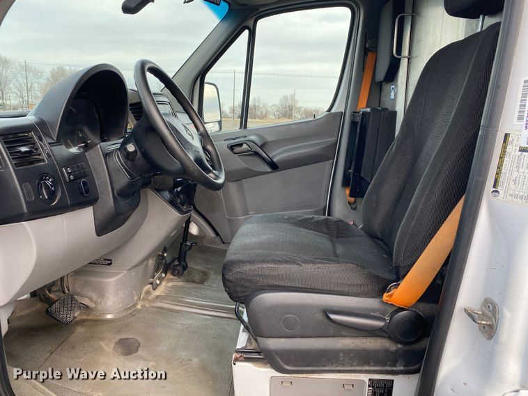 image for item JW9220 2011 Mercedes Benz Sprinter 2500  van