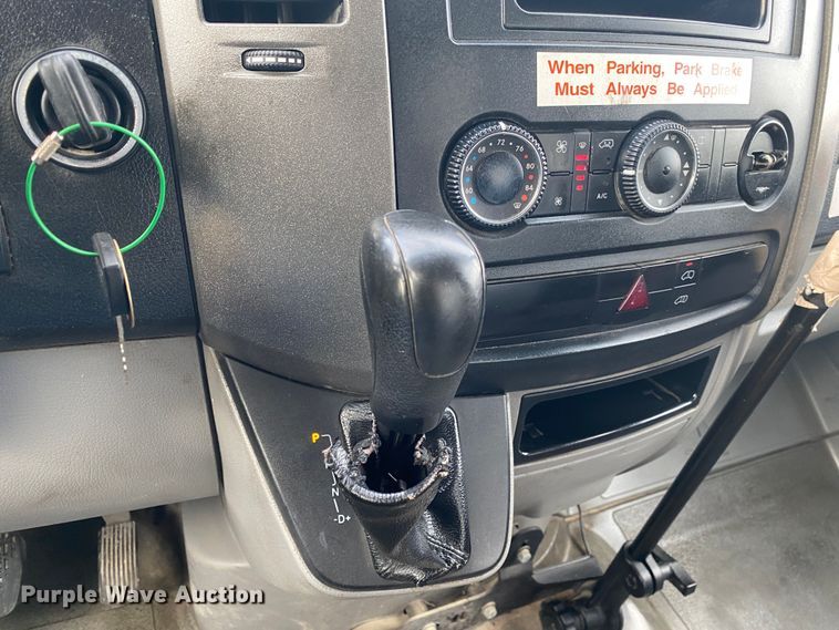 image for item JW9220 2011 Mercedes Benz Sprinter 2500  van