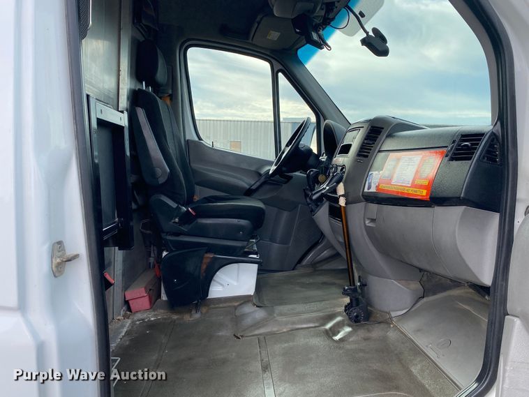 image for item JW9220 2011 Mercedes Benz Sprinter 2500  van