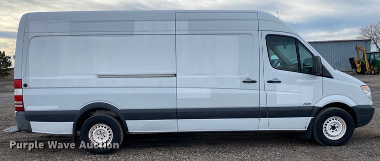 image for item JW9221 2012 Mercedes Benz Sprinter 2500  van