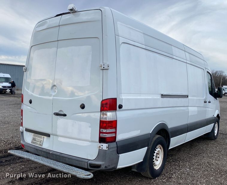 image for item JW9221 2012 Mercedes Benz Sprinter 2500  van