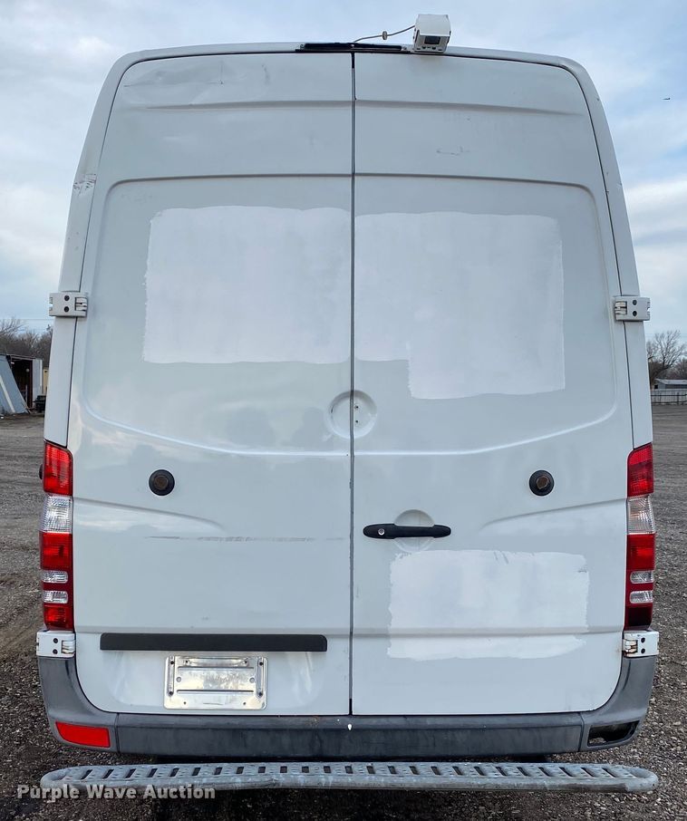 image for item JW9221 2012 Mercedes Benz Sprinter 2500  van