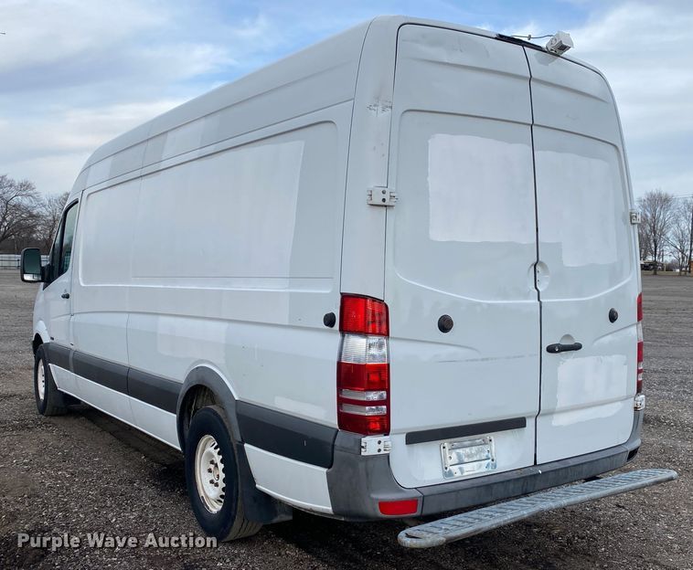 image for item JW9221 2012 Mercedes Benz Sprinter 2500  van
