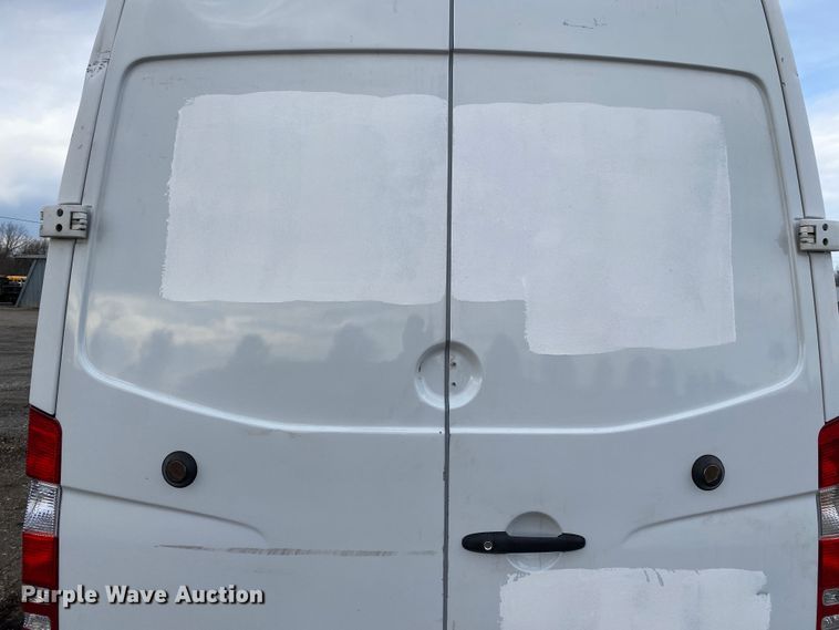 image for item JW9221 2012 Mercedes Benz Sprinter 2500  van