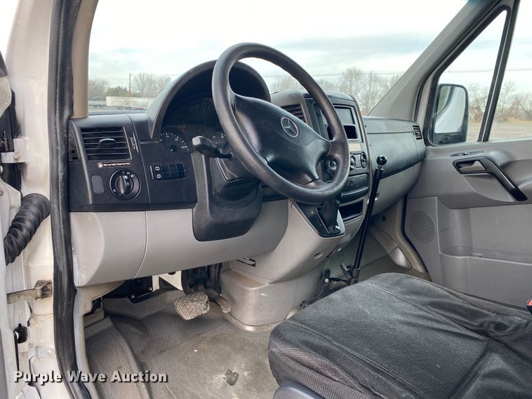 image for item JW9221 2012 Mercedes Benz Sprinter 2500  van