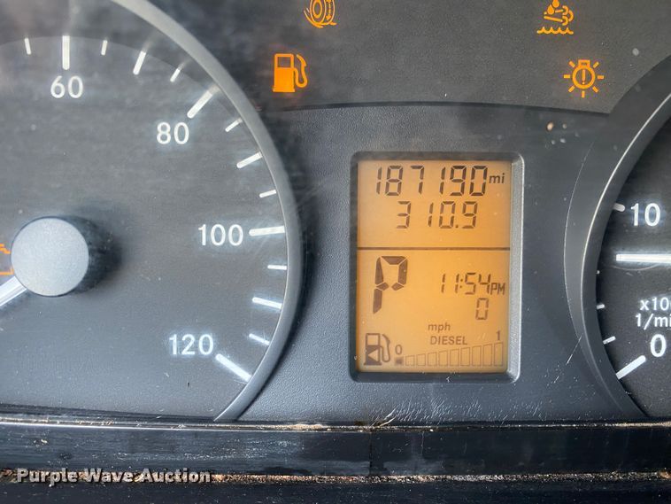 image for item JW9221 2012 Mercedes Benz Sprinter 2500  van