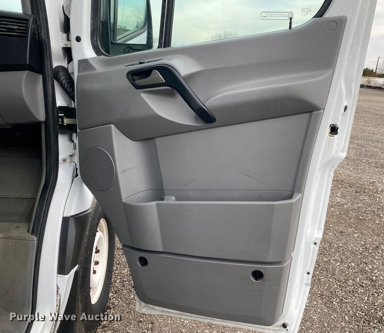 image for item JW9221 2012 Mercedes Benz Sprinter 2500  van