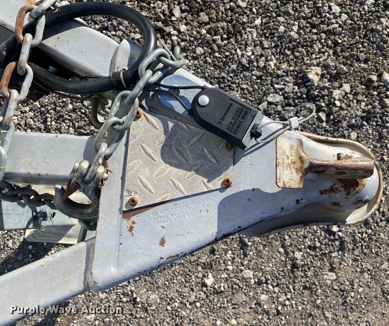 image for item JW9226 2010 Wells Cargo  enclosed cargo trailer