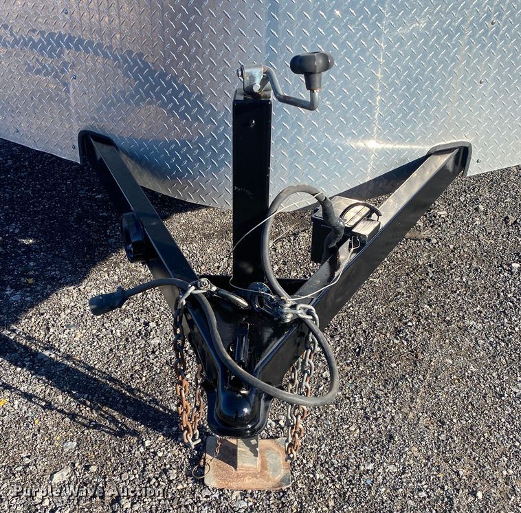 image for item JW9229 2013 Wells Cargo  enclosed cargo trailer