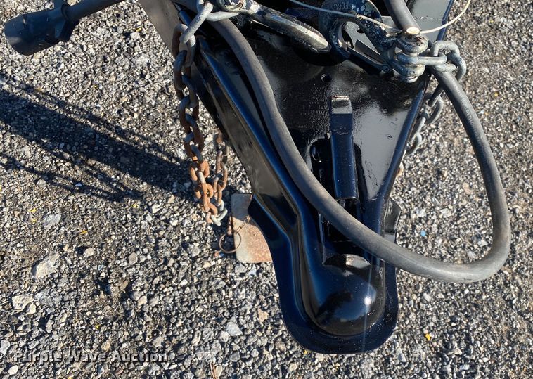 image for item JW9229 2013 Wells Cargo  enclosed cargo trailer