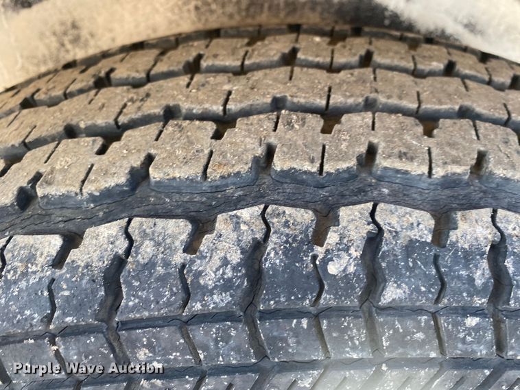 image for item JW9229 2013 Wells Cargo  enclosed cargo trailer