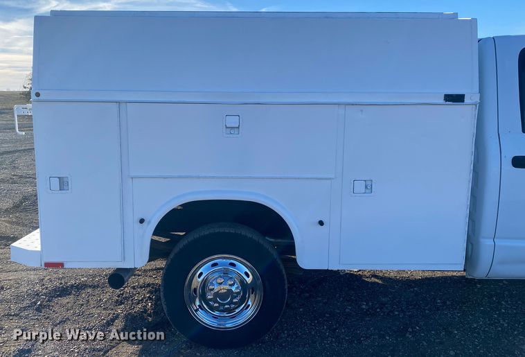 image for item JW9230 2007 Dodge Ram 2500HD  Quad Cab utility bed pickup truck