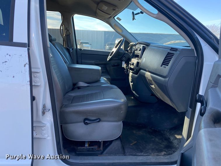 image for item JW9230 2007 Dodge Ram 2500HD  Quad Cab utility bed pickup truck