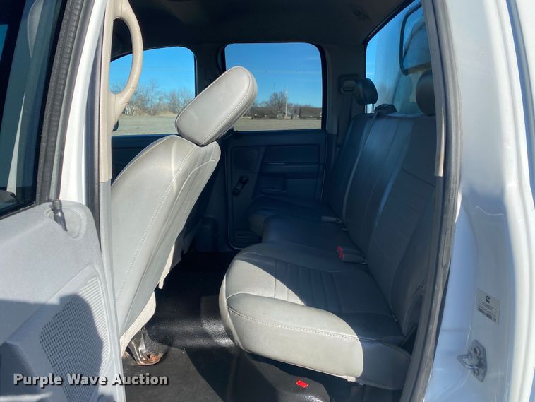 image for item JW9230 2007 Dodge Ram 2500HD  Quad Cab utility bed pickup truck