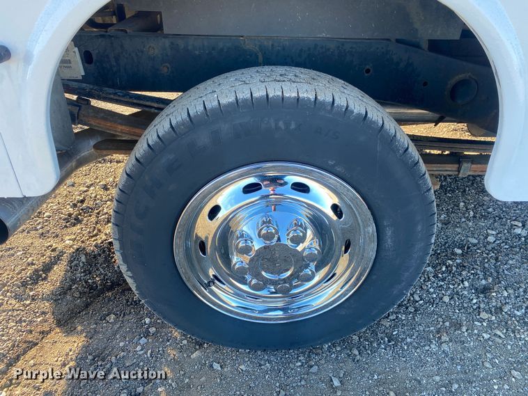 image for item JW9230 2007 Dodge Ram 2500HD  Quad Cab utility bed pickup truck