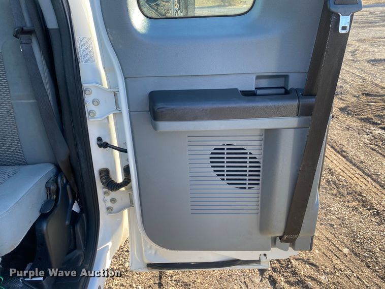 image for item JW9231 2012 Ford F550 Super Duty SuperCab flatbed truck