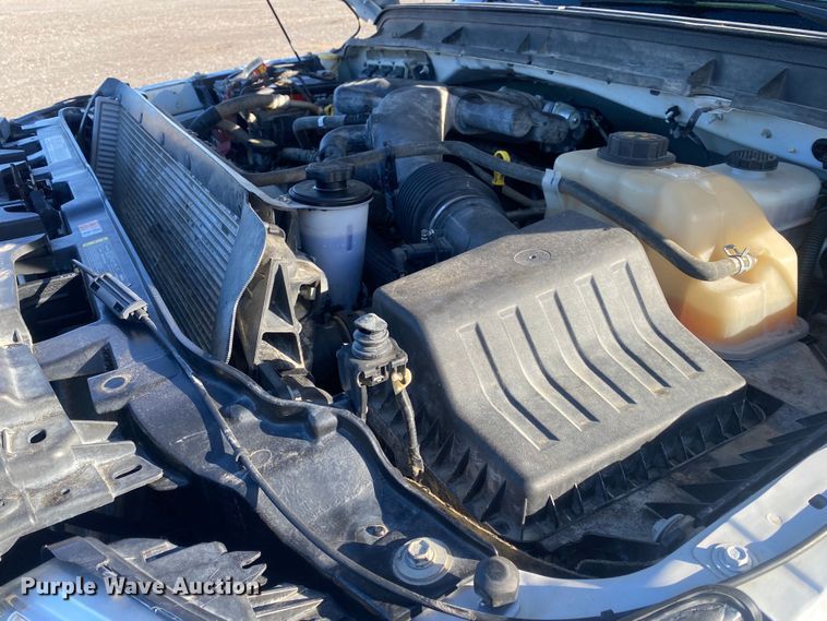 image for item JW9231 2012 Ford F550 Super Duty SuperCab flatbed truck