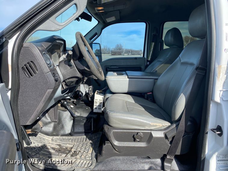 image for item JW9237 2012 Ford F450 Super Duty XL   Crew Cab utility / service truck