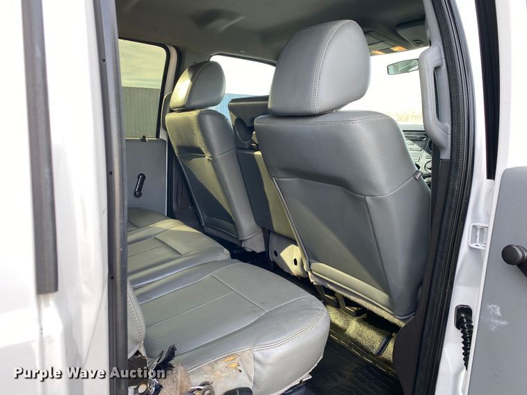 image for item JW9237 2012 Ford F450 Super Duty XL   Crew Cab utility / service truck