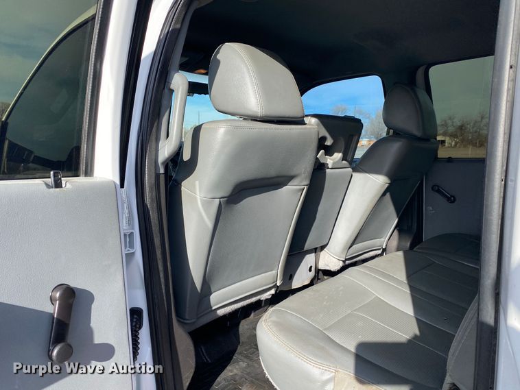 image for item JW9237 2012 Ford F450 Super Duty XL   Crew Cab utility / service truck