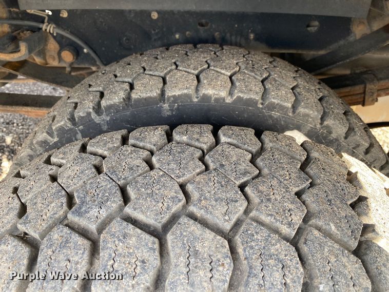 image for item JW9237 2012 Ford F450 Super Duty XL   Crew Cab utility / service truck