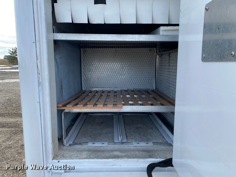 image for item JW9239 2017 Isuzu NPR HD  refrigerated delivery truck