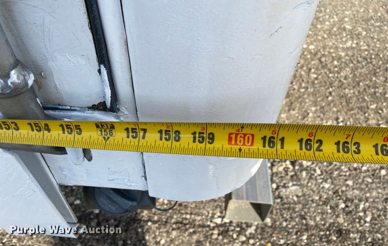 image for item JW9239 2017 Isuzu NPR HD  refrigerated delivery truck