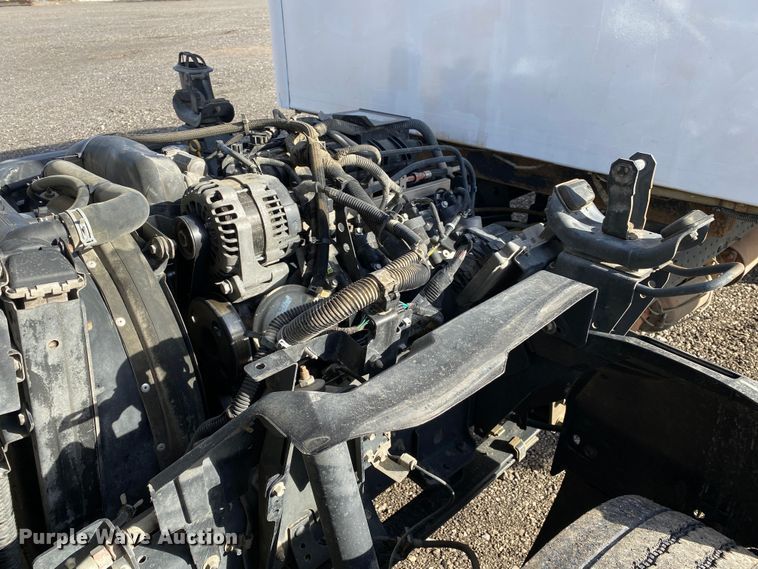 image for item JW9239 2017 Isuzu NPR HD  refrigerated delivery truck